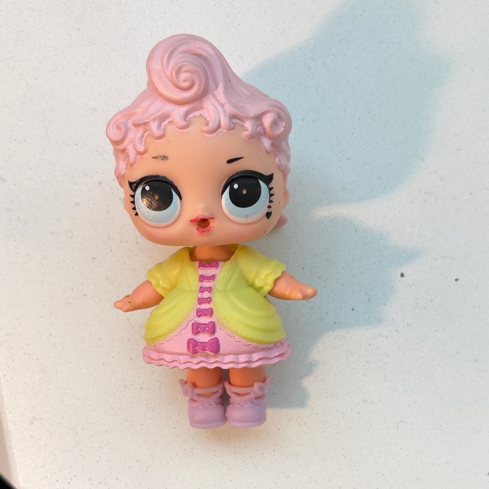 L.O.L. Surprise! Doll with Pink Hair and Yellow Outfit